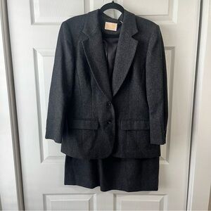 Pendleton Gray Vintage Pure Virgin Wool Skirt suit with lining- Vintage Size  10